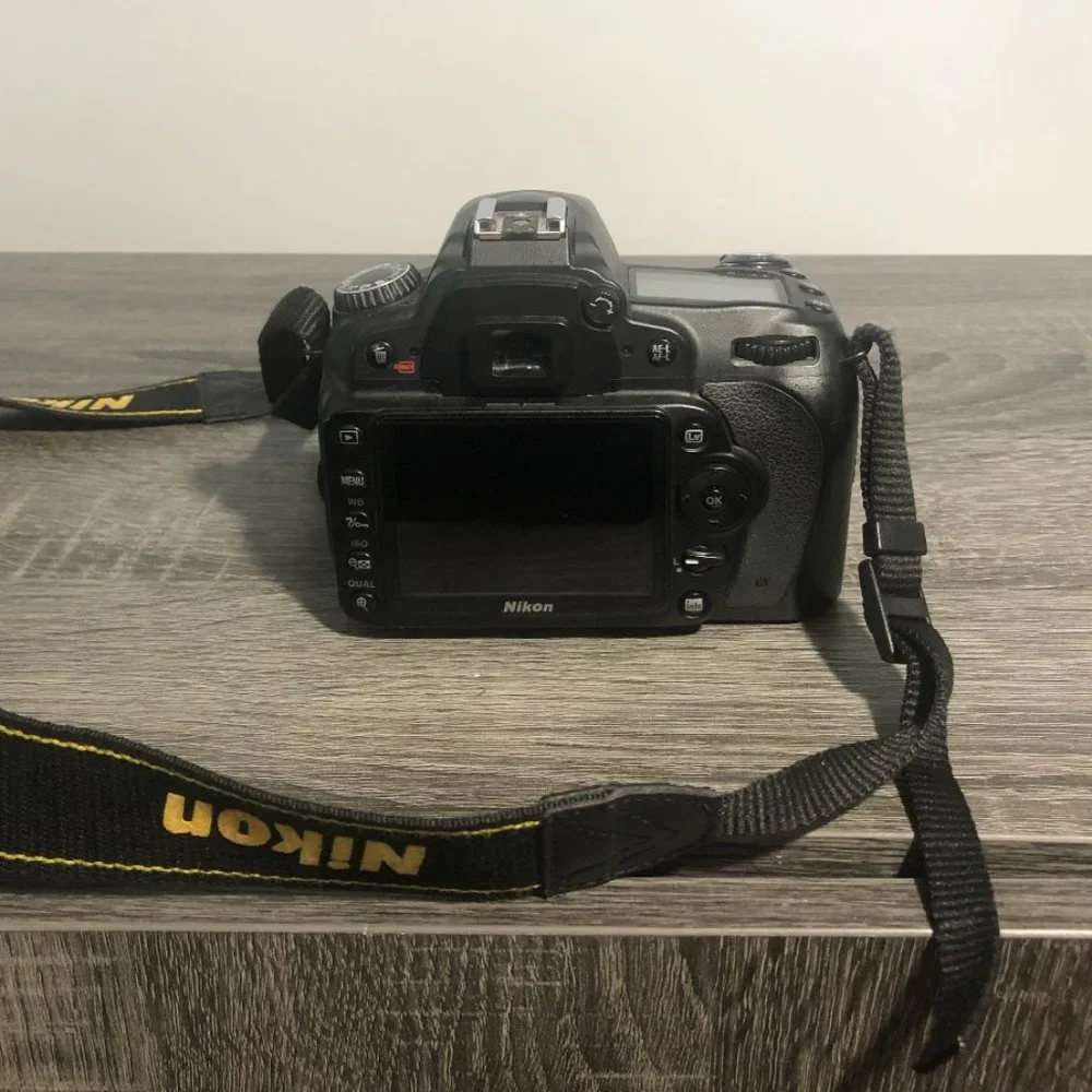 Nikon D90 with Nikon AF-S DX NIKKOR lens